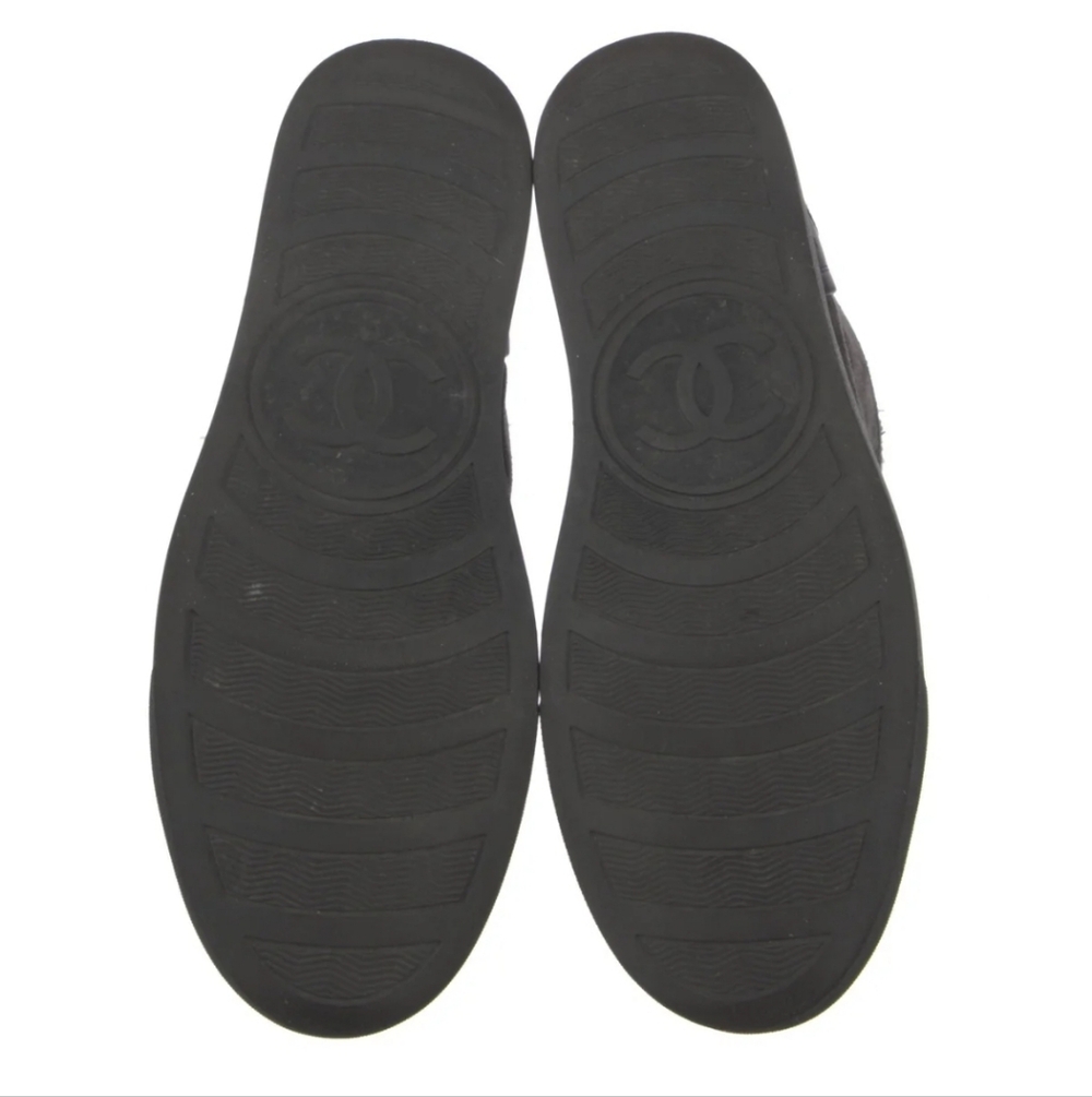 Chanel Authentic Interlocking C Logo Sneakers Wom… - image 5
